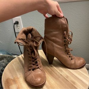 Leather old fashioned boots